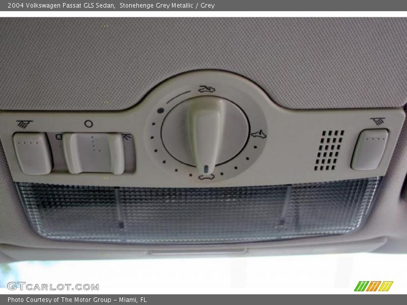 Stonehenge Grey Metallic / Grey 2004 Volkswagen Passat GLS Sedan