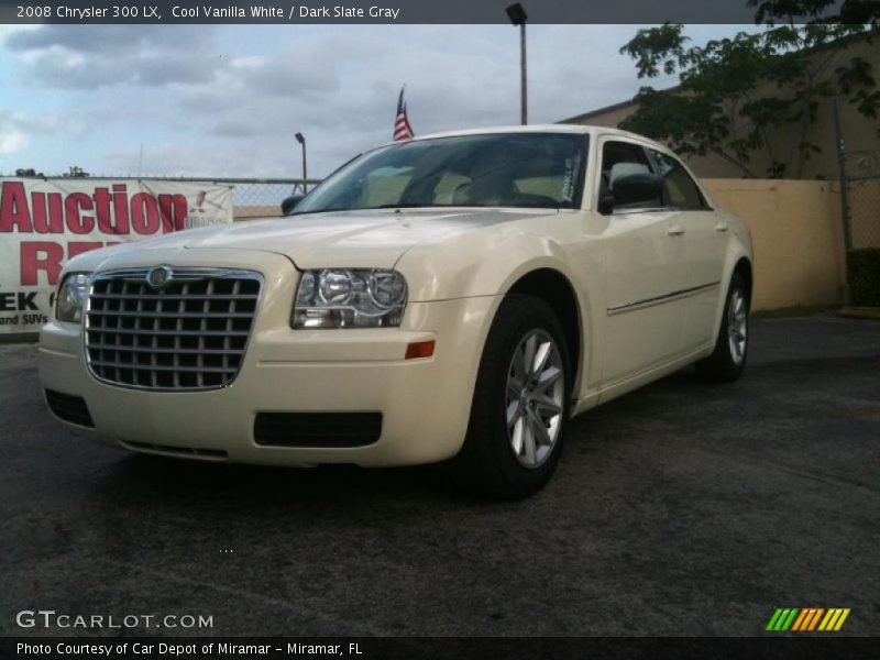 Cool Vanilla White / Dark Slate Gray 2008 Chrysler 300 LX