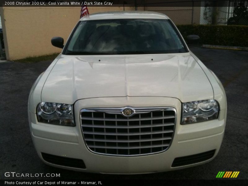 Cool Vanilla White / Dark Slate Gray 2008 Chrysler 300 LX
