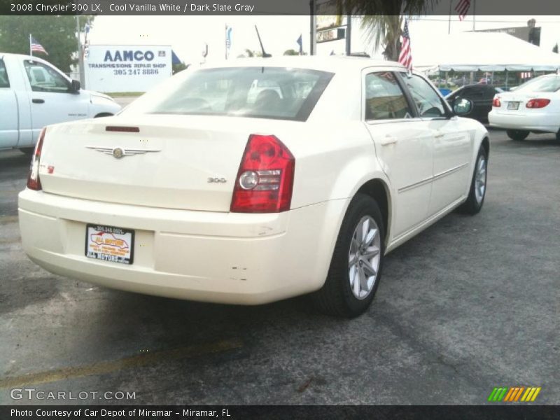 Cool Vanilla White / Dark Slate Gray 2008 Chrysler 300 LX