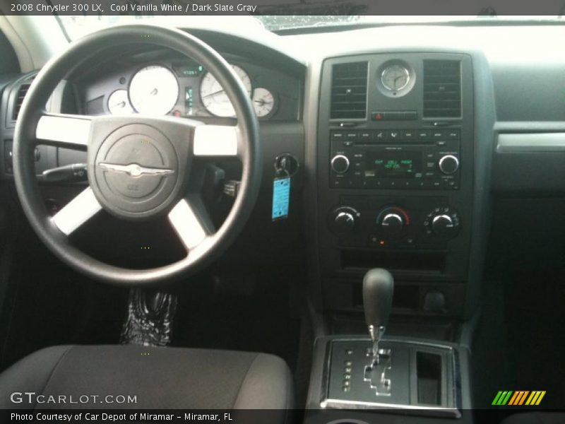 Cool Vanilla White / Dark Slate Gray 2008 Chrysler 300 LX