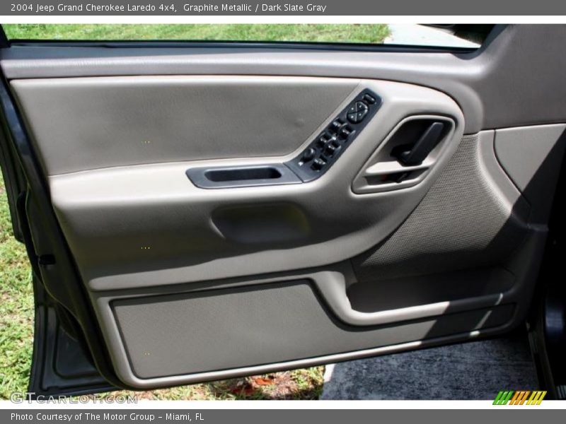 Graphite Metallic / Dark Slate Gray 2004 Jeep Grand Cherokee Laredo 4x4