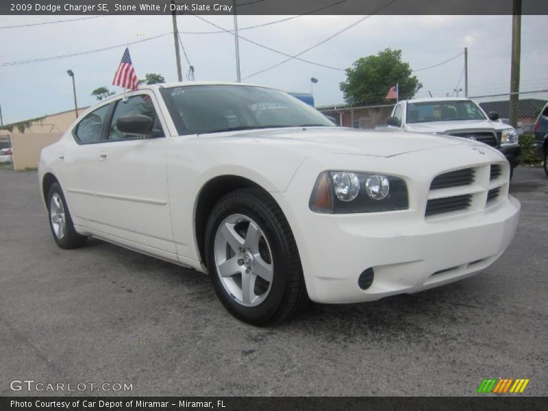 Stone White / Dark Slate Gray 2009 Dodge Charger SE