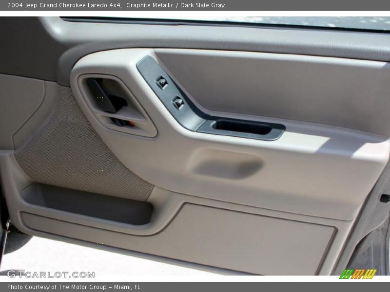 Graphite Metallic / Dark Slate Gray 2004 Jeep Grand Cherokee Laredo 4x4