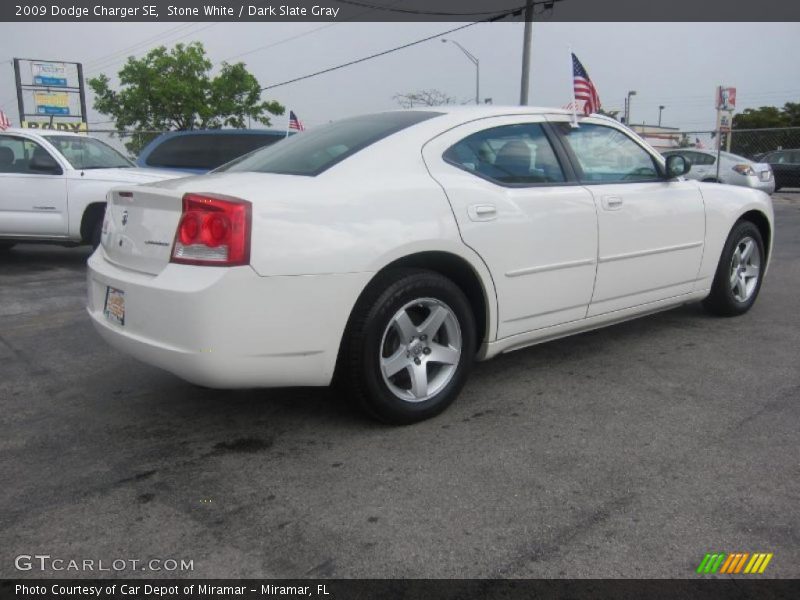 Stone White / Dark Slate Gray 2009 Dodge Charger SE