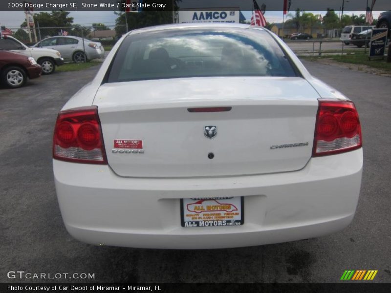 Stone White / Dark Slate Gray 2009 Dodge Charger SE
