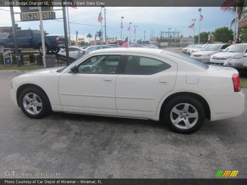 Stone White / Dark Slate Gray 2009 Dodge Charger SE