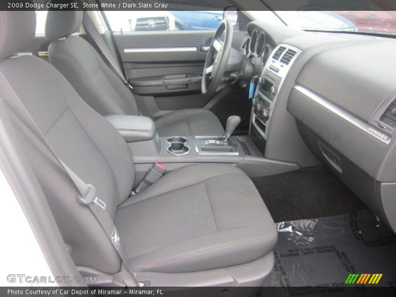 Stone White / Dark Slate Gray 2009 Dodge Charger SE