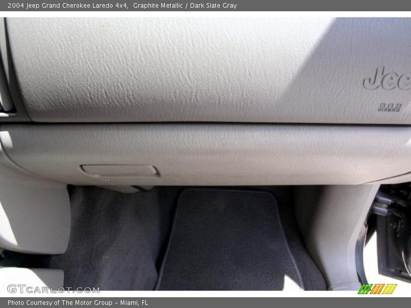 Graphite Metallic / Dark Slate Gray 2004 Jeep Grand Cherokee Laredo 4x4
