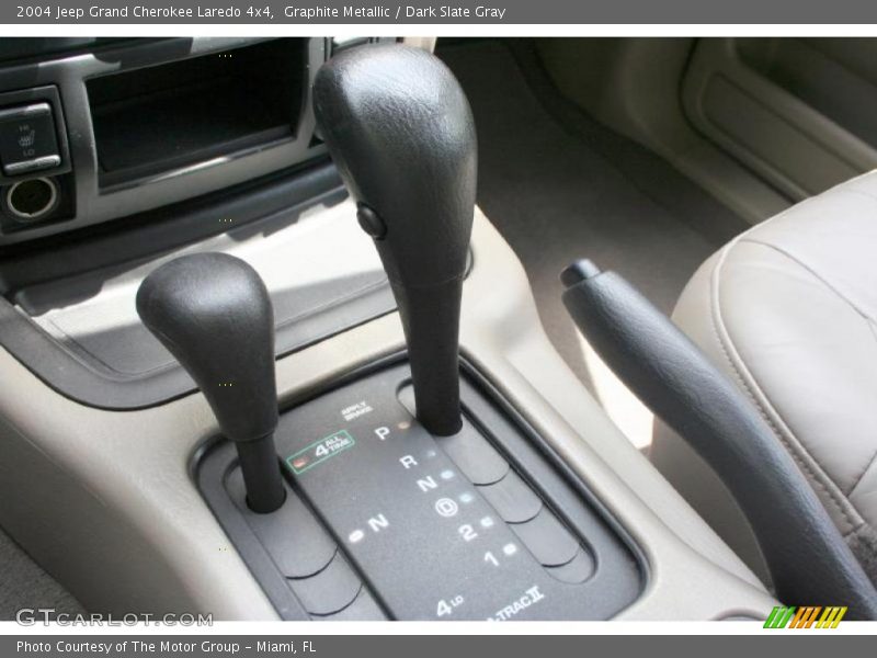 Graphite Metallic / Dark Slate Gray 2004 Jeep Grand Cherokee Laredo 4x4