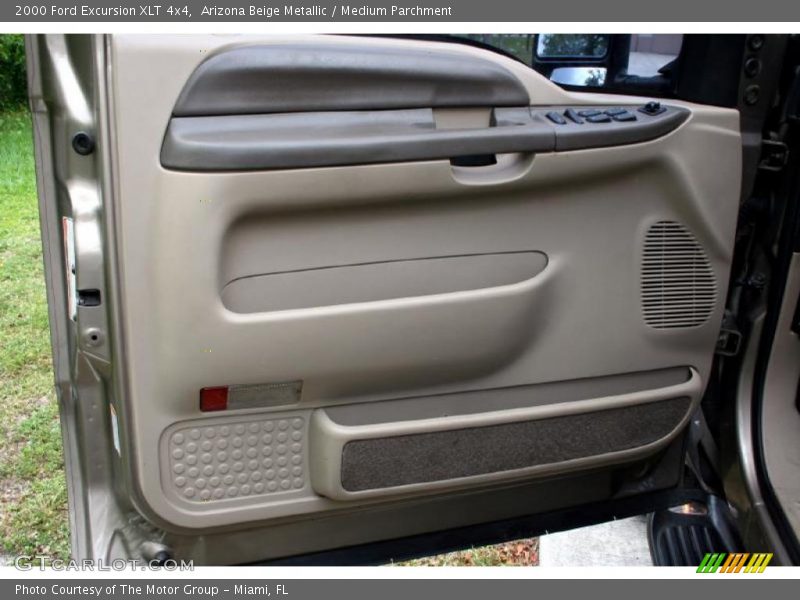 Arizona Beige Metallic / Medium Parchment 2000 Ford Excursion XLT 4x4