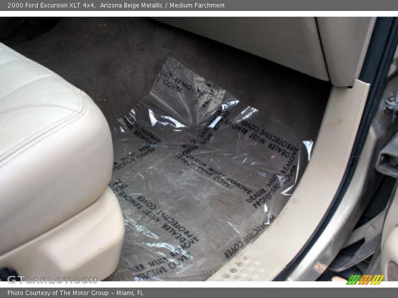 Arizona Beige Metallic / Medium Parchment 2000 Ford Excursion XLT 4x4