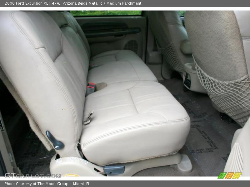 Arizona Beige Metallic / Medium Parchment 2000 Ford Excursion XLT 4x4