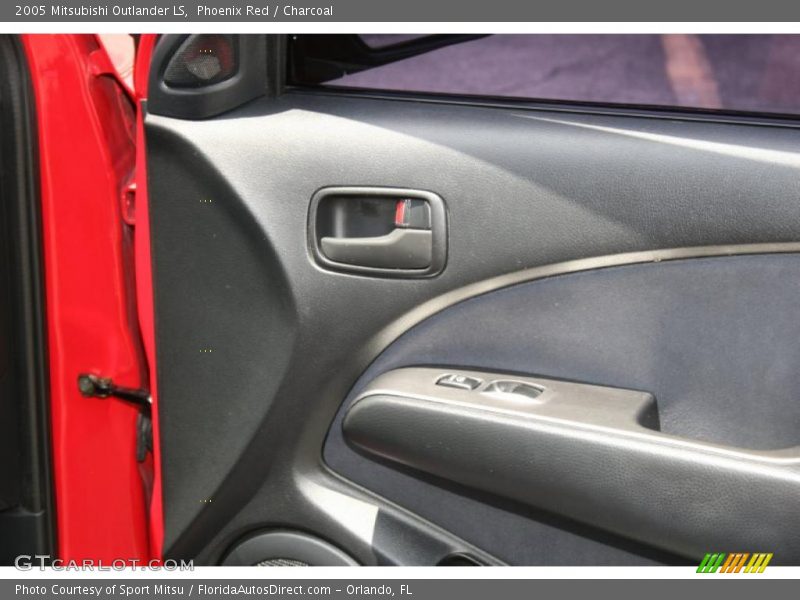 Phoenix Red / Charcoal 2005 Mitsubishi Outlander LS
