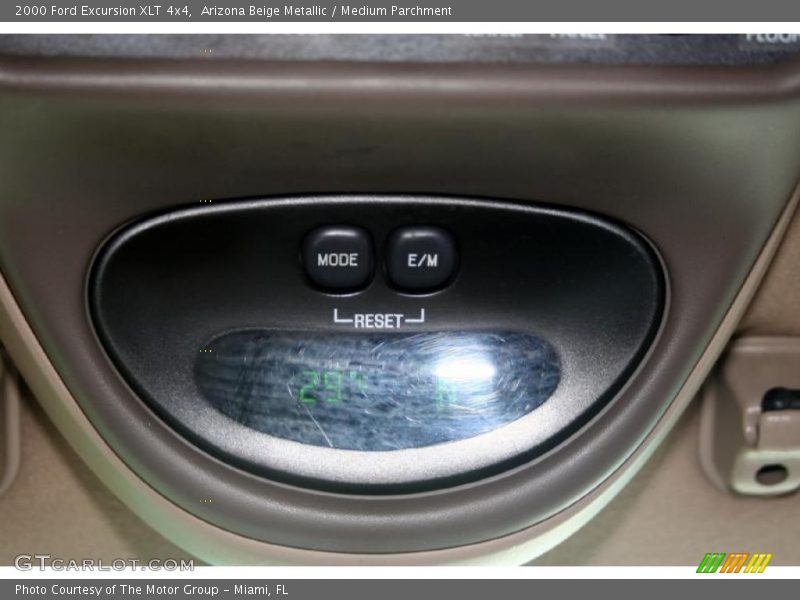 Arizona Beige Metallic / Medium Parchment 2000 Ford Excursion XLT 4x4