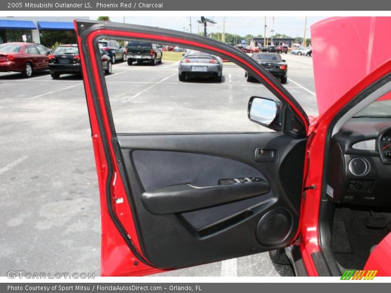 Phoenix Red / Charcoal 2005 Mitsubishi Outlander LS