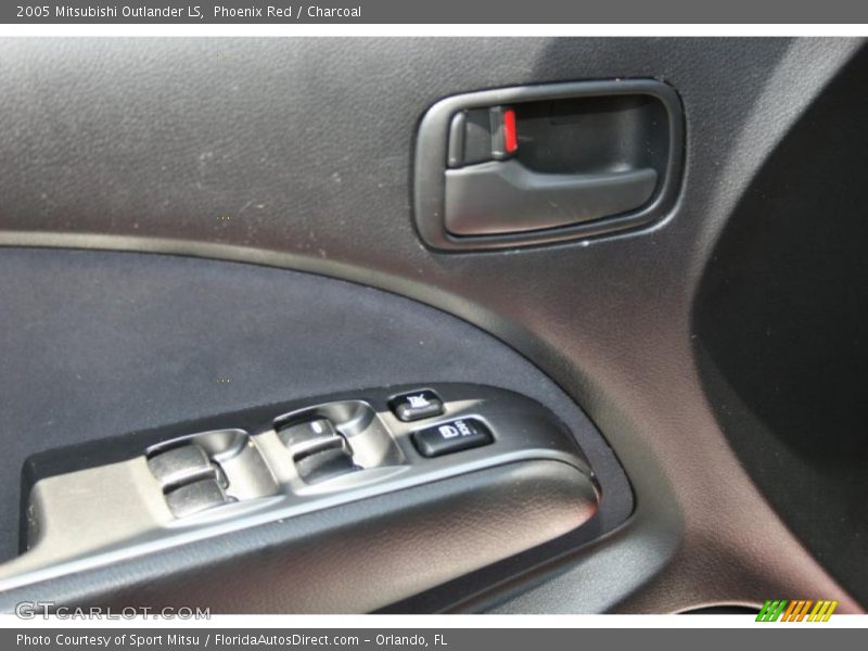 Phoenix Red / Charcoal 2005 Mitsubishi Outlander LS