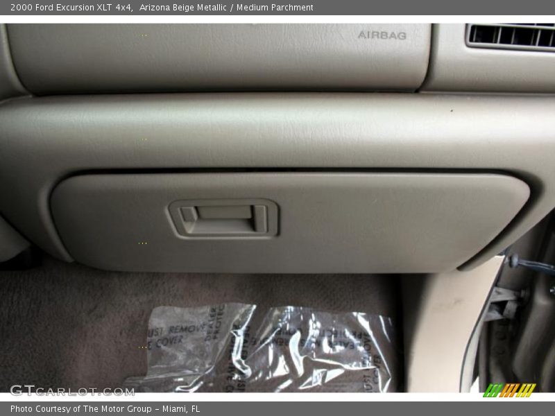 Arizona Beige Metallic / Medium Parchment 2000 Ford Excursion XLT 4x4