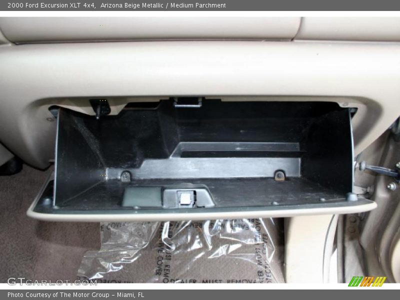 Arizona Beige Metallic / Medium Parchment 2000 Ford Excursion XLT 4x4
