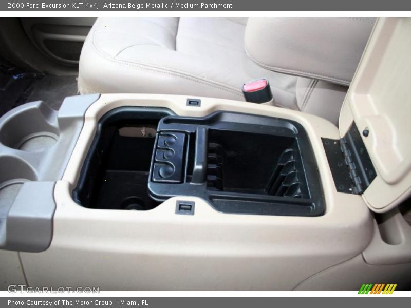 Arizona Beige Metallic / Medium Parchment 2000 Ford Excursion XLT 4x4