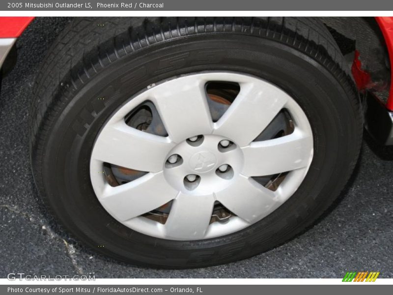 Phoenix Red / Charcoal 2005 Mitsubishi Outlander LS