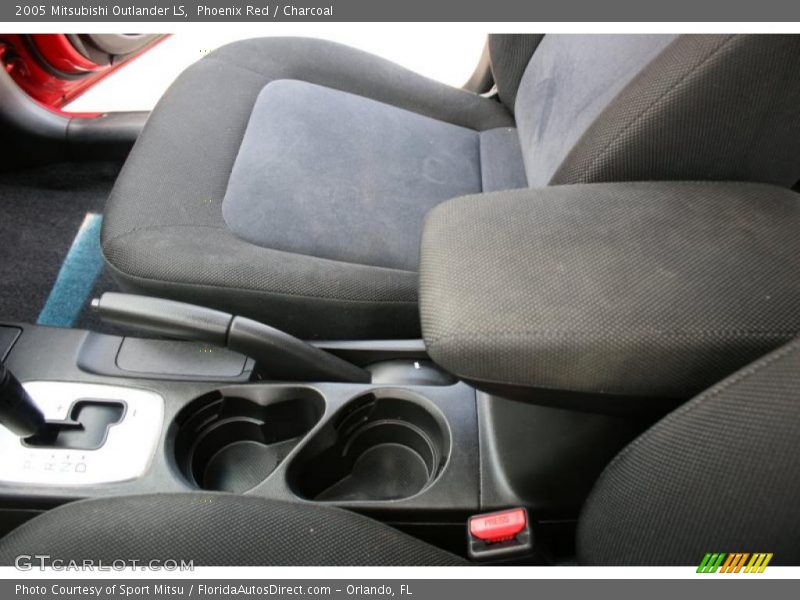 Phoenix Red / Charcoal 2005 Mitsubishi Outlander LS