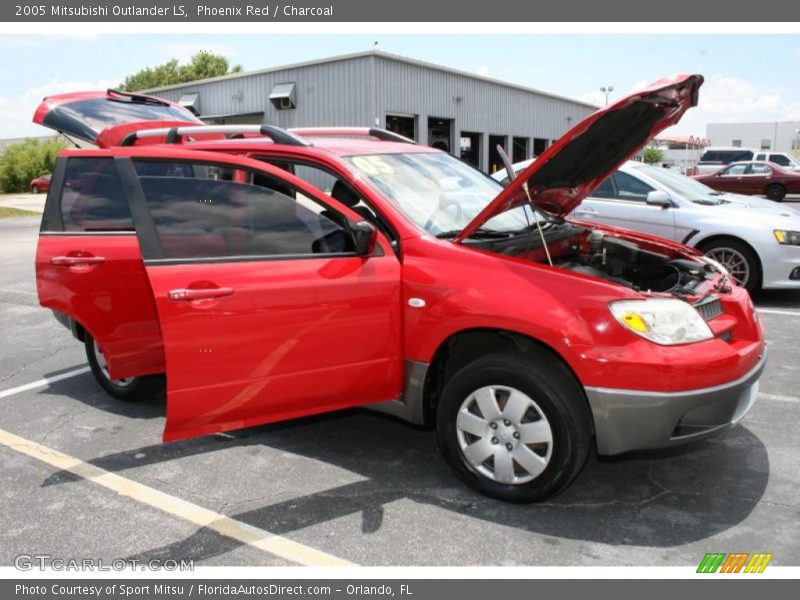 Phoenix Red / Charcoal 2005 Mitsubishi Outlander LS