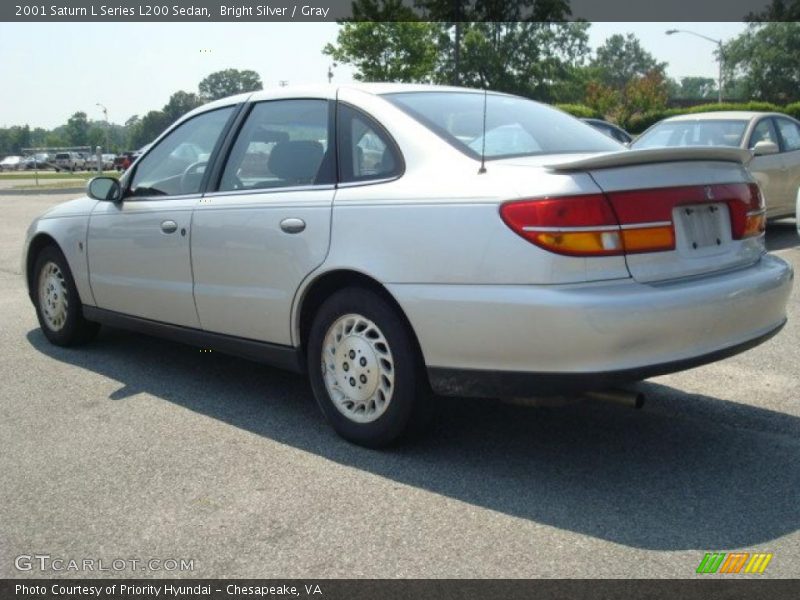 Bright Silver / Gray 2001 Saturn L Series L200 Sedan
