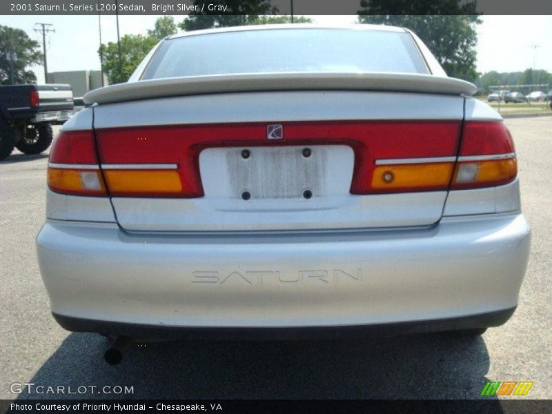 Bright Silver / Gray 2001 Saturn L Series L200 Sedan
