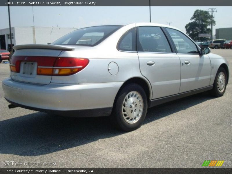 Bright Silver / Gray 2001 Saturn L Series L200 Sedan