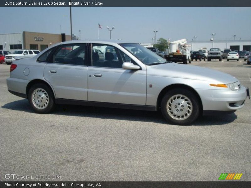 Bright Silver / Gray 2001 Saturn L Series L200 Sedan