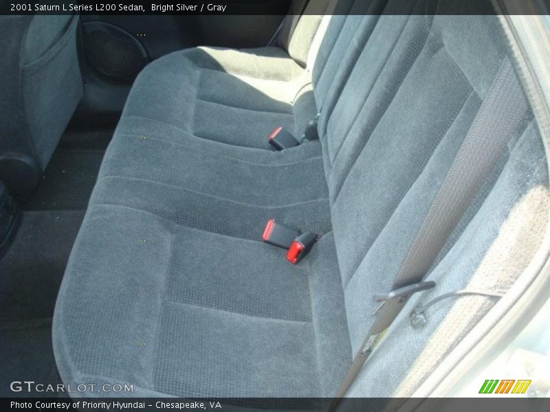 Bright Silver / Gray 2001 Saturn L Series L200 Sedan