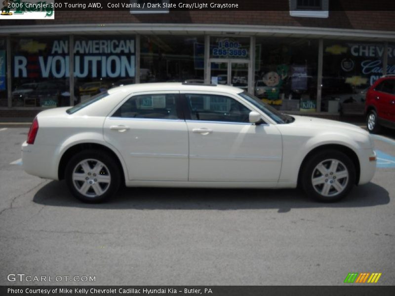 Cool Vanilla / Dark Slate Gray/Light Graystone 2006 Chrysler 300 Touring AWD