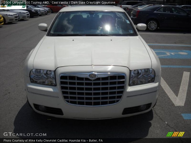 Cool Vanilla / Dark Slate Gray/Light Graystone 2006 Chrysler 300 Touring AWD