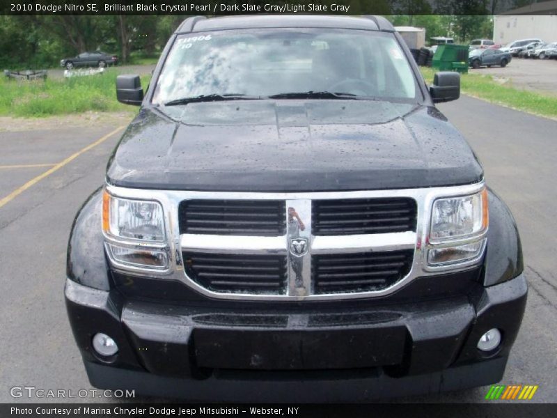 Brilliant Black Crystal Pearl / Dark Slate Gray/Light Slate Gray 2010 Dodge Nitro SE