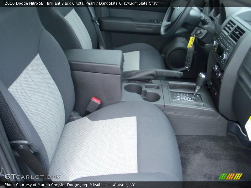 Brilliant Black Crystal Pearl / Dark Slate Gray/Light Slate Gray 2010 Dodge Nitro SE