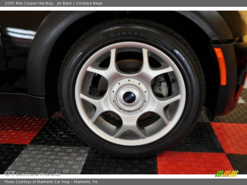 Jet Black / Cordoba Beige 2005 Mini Cooper Hardtop