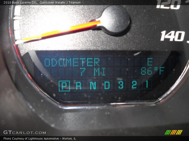 Quicksilver Metallic / Titanium 2010 Buick Lucerne CXL