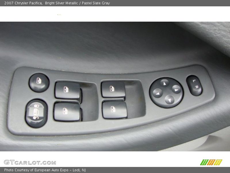 Bright Silver Metallic / Pastel Slate Gray 2007 Chrysler Pacifica