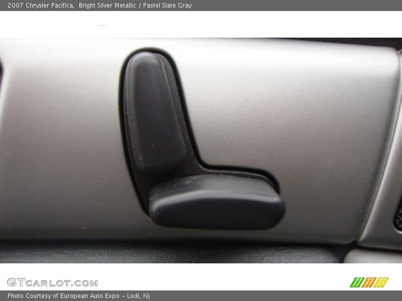 Bright Silver Metallic / Pastel Slate Gray 2007 Chrysler Pacifica