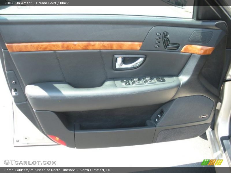 Cream Gold / Black 2004 Kia Amanti