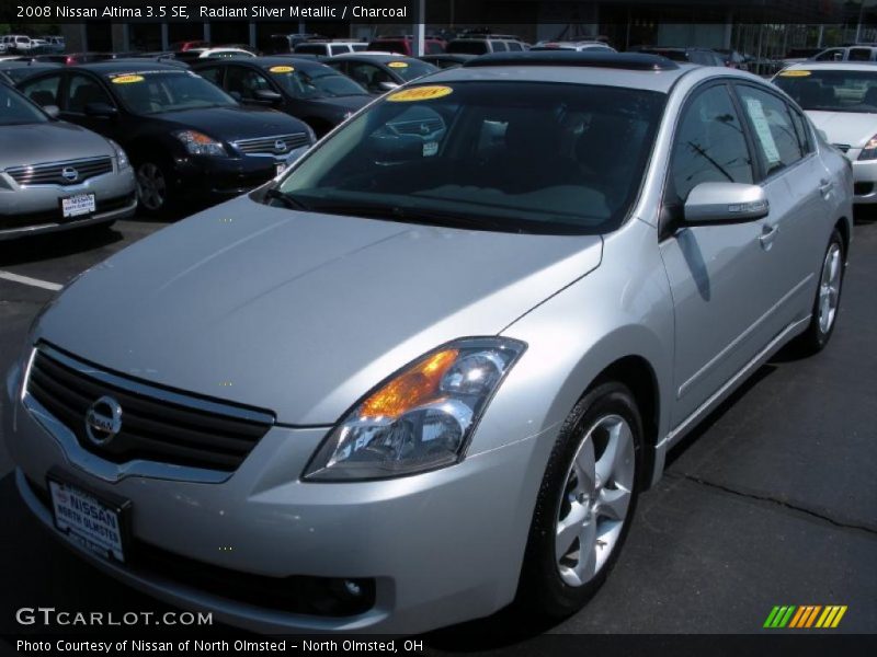 Radiant Silver Metallic / Charcoal 2008 Nissan Altima 3.5 SE