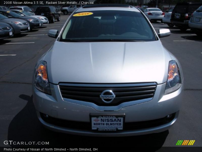 Radiant Silver Metallic / Charcoal 2008 Nissan Altima 3.5 SE