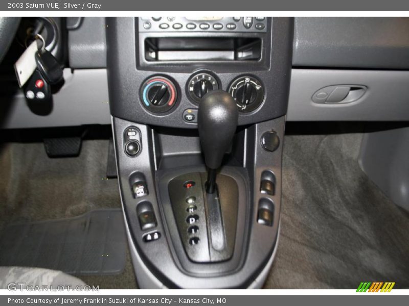 Silver / Gray 2003 Saturn VUE