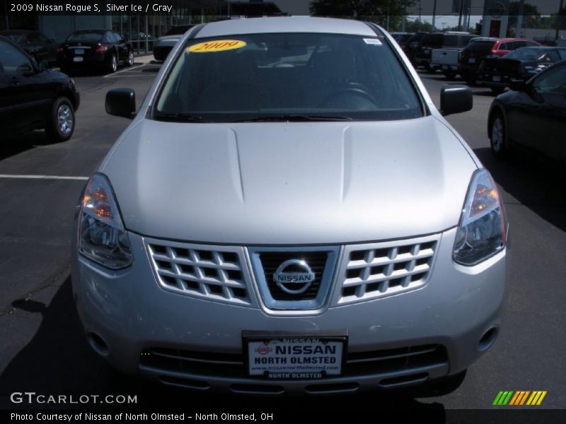 Silver Ice / Gray 2009 Nissan Rogue S