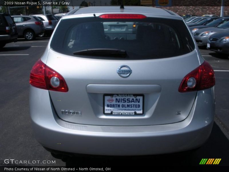 Silver Ice / Gray 2009 Nissan Rogue S