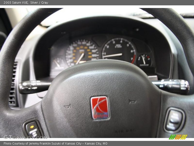 Silver / Gray 2003 Saturn VUE