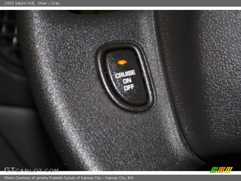 Silver / Gray 2003 Saturn VUE
