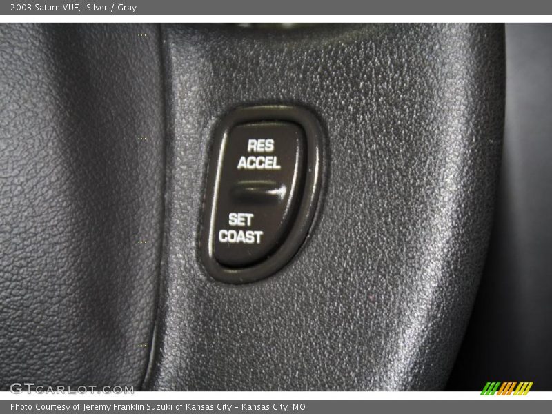 Silver / Gray 2003 Saturn VUE