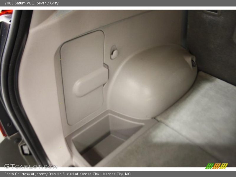 Silver / Gray 2003 Saturn VUE